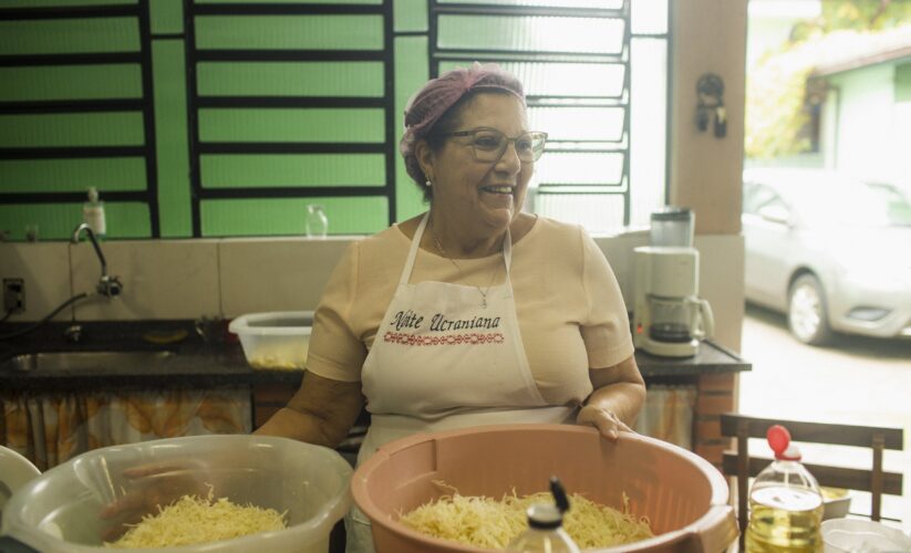 Como a comunidade ucraniana mantém viva sua identidade em Canoas